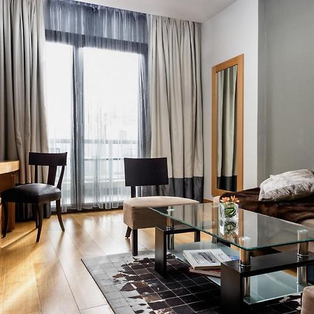 Esperos Palace Luxury & Spa Hotel แคซโทเรีย ภายนอก รูปภาพ