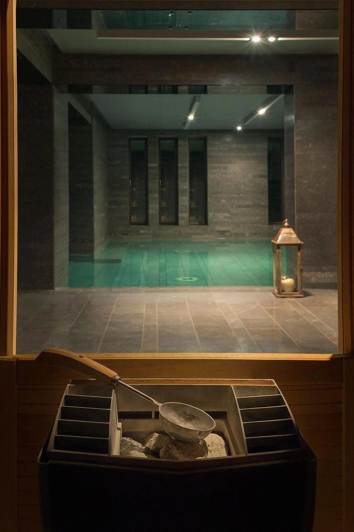 Esperos Palace Luxury & Spa Hotel แคซโทเรีย ภายนอก รูปภาพ