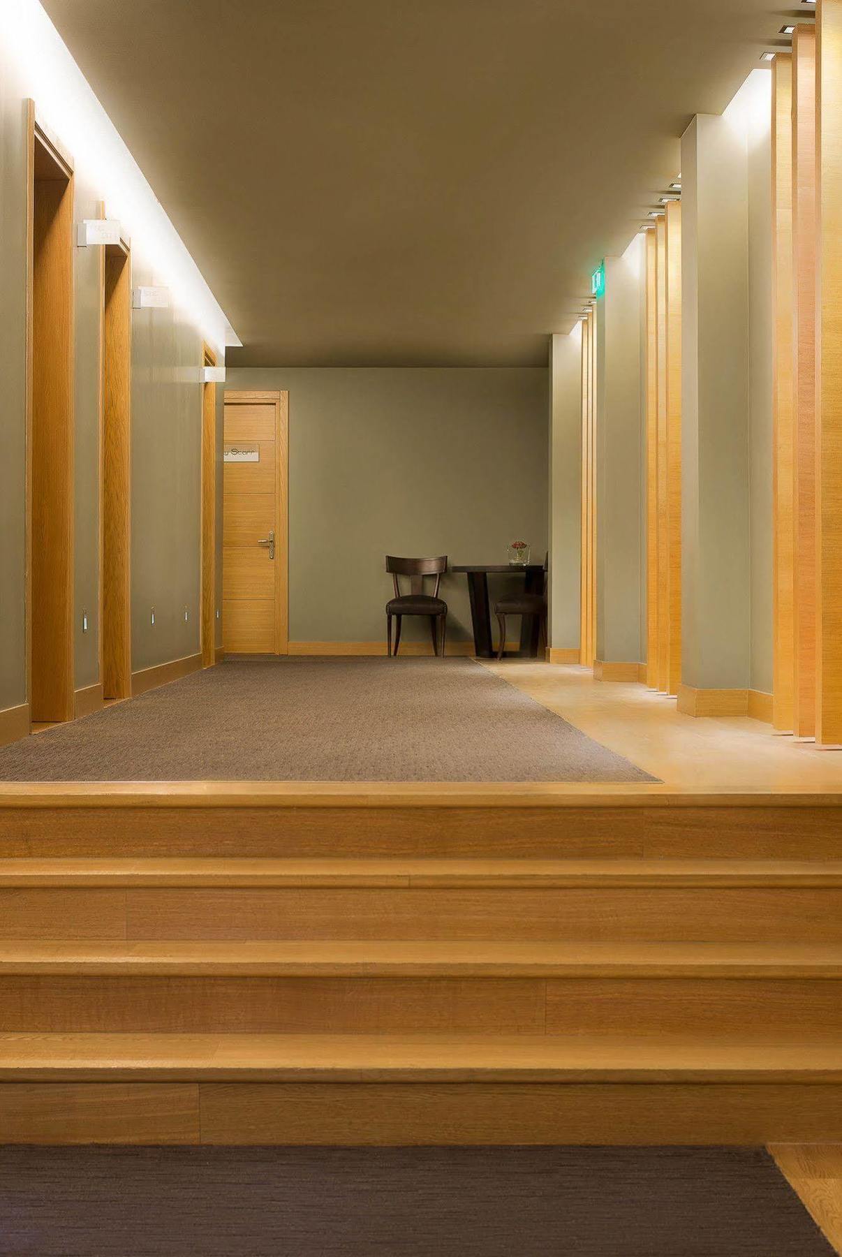 Esperos Palace Luxury & Spa Hotel แคซโทเรีย ภายนอก รูปภาพ