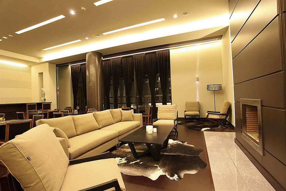 Esperos Palace Luxury & Spa Hotel แคซโทเรีย ภายนอก รูปภาพ